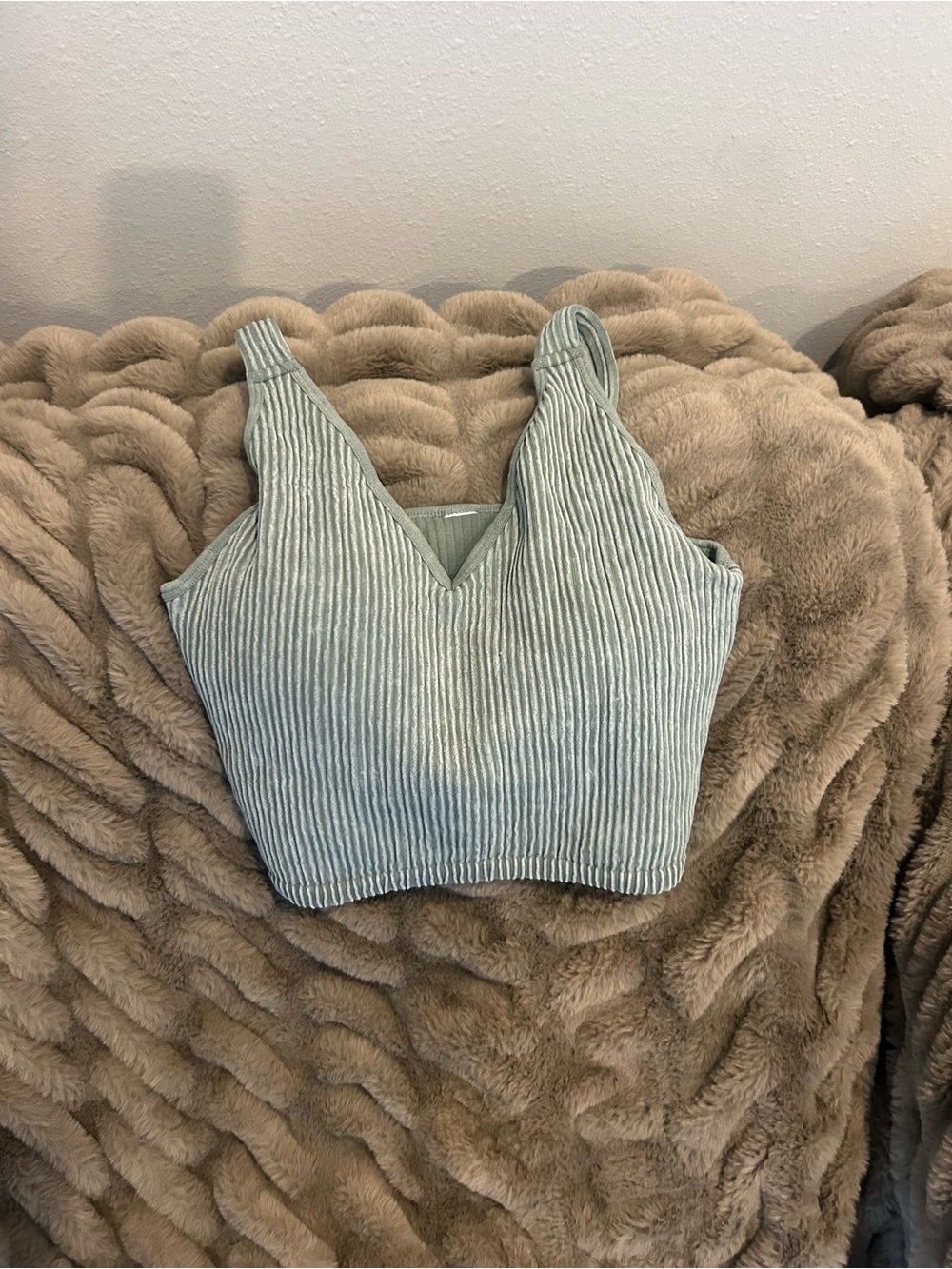 Ribbed V-Neck Crop Tank Top - Light Sage